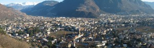 1200px-Bozen_Panorama